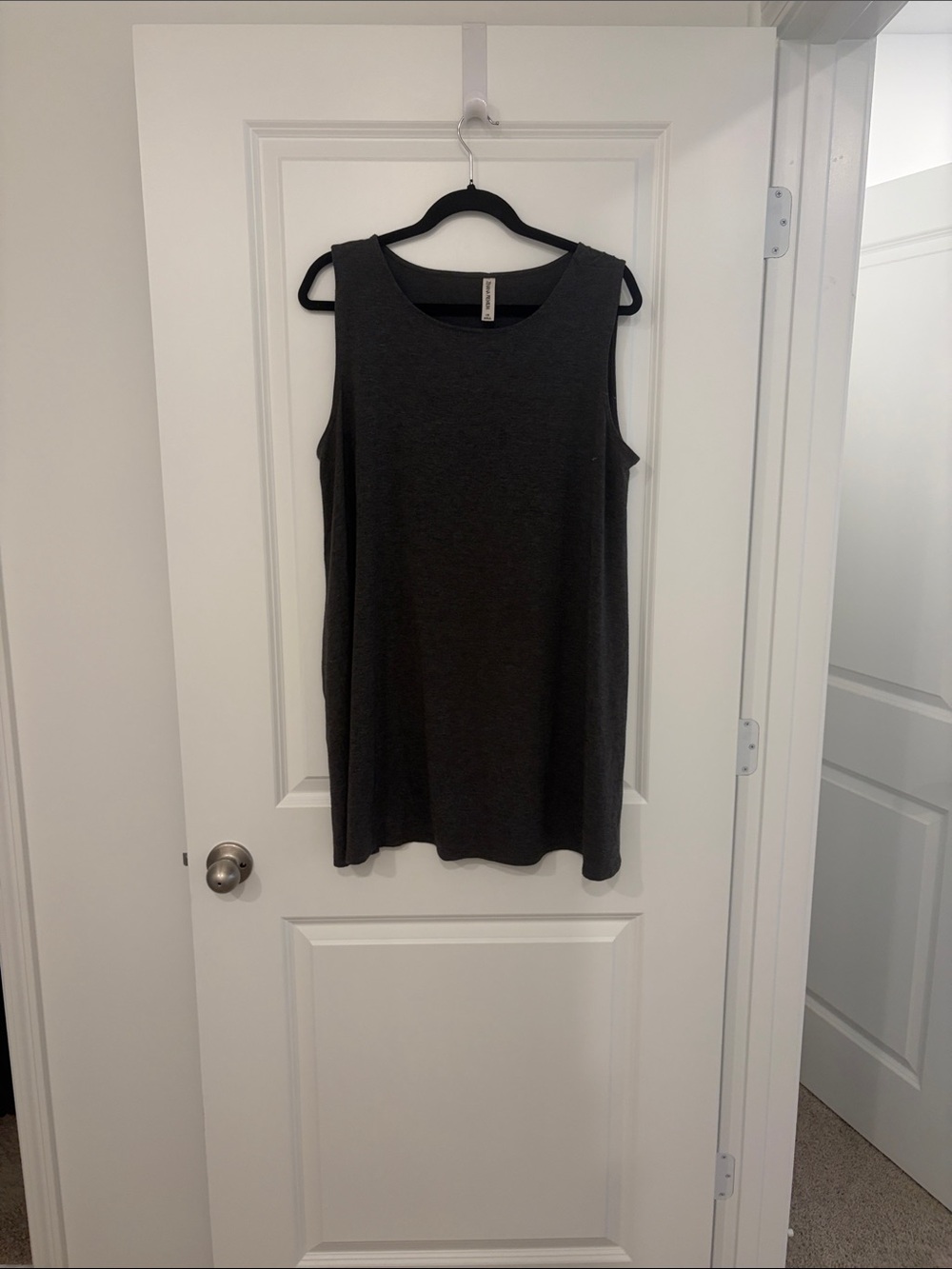 Relaxed Scoop Neck Tank Top in Charcoal